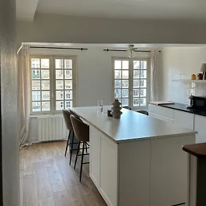 Spacieux Au Coeur Du Centre Historique De Appartement